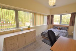 Bedroom- click for photo gallery